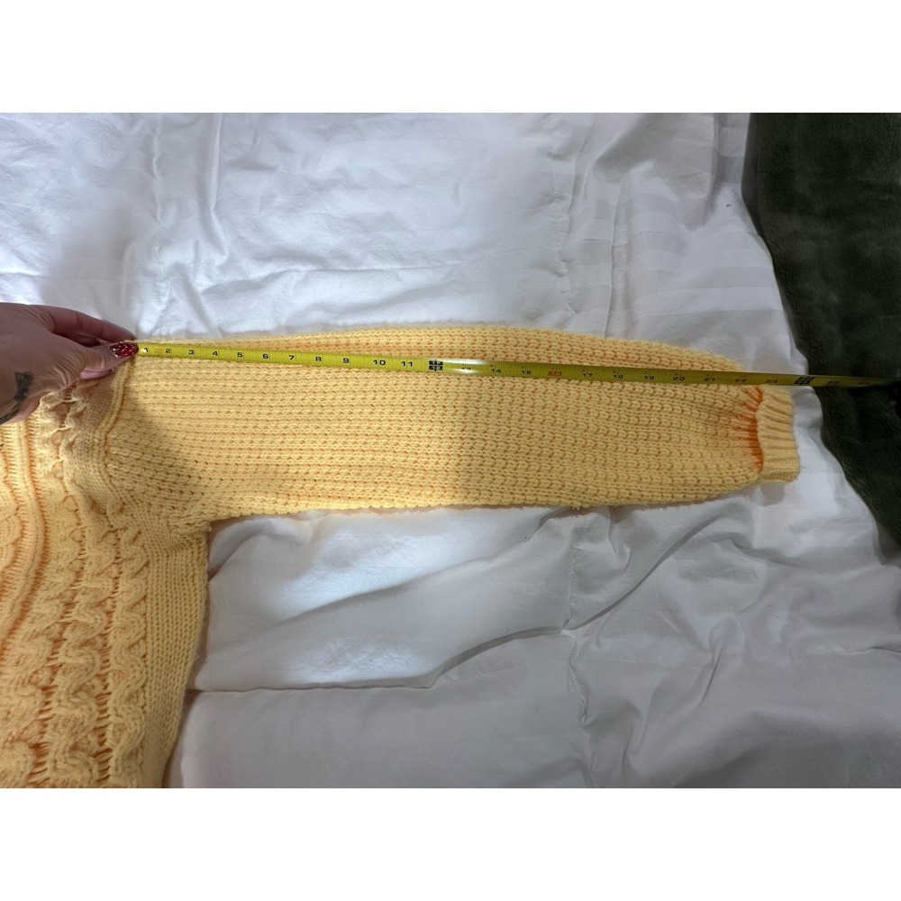 VTG  Astor One Cable Knit Sweater Women's M Oversized Yellow Pullover Fair Isle - Picture 9 of 11